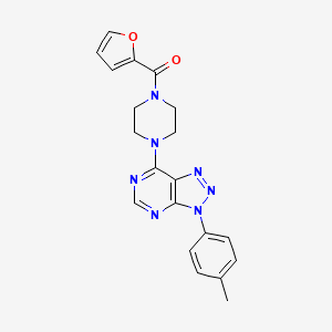 1-(furan-2-carbonyl)-4-[3-(4-methylphenyl)-3H-[1,2,3]triazolo[4,5-d]pyrimidin-7-yl]piperazine