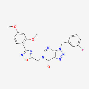 molecular formula C22H18FN7O4 B6555118 6-{[3-(2,4-dimethoxyphenyl)-1,2,4-oxadiazol-5-yl]methyl}-3-[(3-fluorophenyl)methyl]-3H,6H,7H-[1,2,3]triazolo[4,5-d]pyrimidin-7-one CAS No. 1040639-99-3