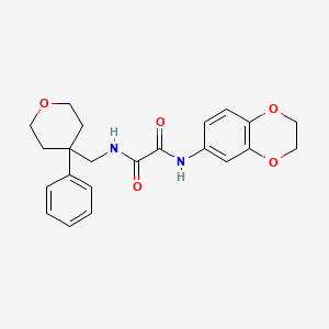 N-(2,3-dihydro-1,4-benzodioxin-6-yl)-N'-[(4-phenyloxan-4-yl)methyl]ethanediamide