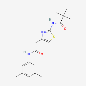 molecular formula C18H23N3O2S B6563383 N-(4-{[(3,5-dimethylphenyl)carbamoyl]methyl}-1,3-thiazol-2-yl)-2,2-dimethylpropanamide CAS No. 921844-48-6