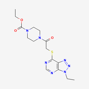 molecular formula C15H21N7O3S B6576999 ethyl 4-[2-({3-ethyl-3H-[1,2,3]triazolo[4,5-d]pyrimidin-7-yl}sulfanyl)acetyl]piperazine-1-carboxylate CAS No. 1058231-87-0