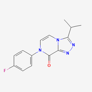 7-(4-fluorophenyl)-3-(propan-2-yl)-7H,8H-[1,2,4]triazolo[4,3-a]pyrazin-8-one