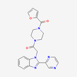 molecular formula C22H20N6O3 B6581294 1-[4-(furan-2-carbonyl)piperazin-1-yl]-2-[2-(pyrazin-2-yl)-1H-1,3-benzodiazol-1-yl]ethan-1-one CAS No. 1203188-28-6