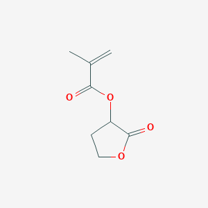 molecular formula C8H10O4 B065817 2-Methylacrylic acid 2-oxo-tetrahydrofuran-3-yl ester CAS No. 195000-66-9