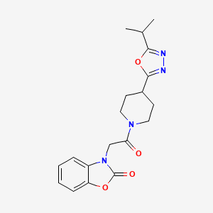 molecular formula C19H22N4O4 B6581900 3-(2-oxo-2-{4-[5-(propan-2-yl)-1,3,4-oxadiazol-2-yl]piperidin-1-yl}ethyl)-2,3-dihydro-1,3-benzoxazol-2-one CAS No. 1211840-07-1