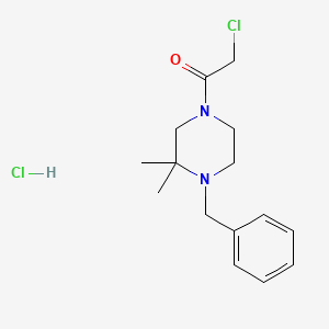 molecular formula C15H22Cl2N2O B6611167 1-(4-benzyl-3,3-dimethylpiperazin-1-yl)-2-chloroethan-1-one hydrochloride CAS No. 2763776-53-8