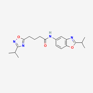 molecular formula C19H24N4O3 B6620534 N-(2-propan-2-yl-1,3-benzoxazol-5-yl)-4-(3-propan-2-yl-1,2,4-oxadiazol-5-yl)butanamide 