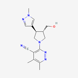 molecular formula C16H20N6O B6624164 3-[(3S,4R)-3-(hydroxymethyl)-4-(1-methylpyrazol-4-yl)pyrrolidin-1-yl]-5,6-dimethylpyridazine-4-carbonitrile 