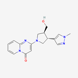 molecular formula C17H19N5O2 B6624177 2-[(3S,4R)-3-(hydroxymethyl)-4-(1-methylpyrazol-4-yl)pyrrolidin-1-yl]pyrido[1,2-a]pyrimidin-4-one 