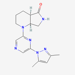 molecular formula C16H20N6O B6625037 (4aR,7aS)-1-[6-(3,5-dimethylpyrazol-1-yl)pyrazin-2-yl]-3,4,4a,6,7,7a-hexahydro-2H-pyrrolo[3,4-b]pyridin-5-one 