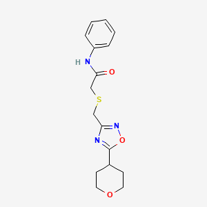 molecular formula C16H19N3O3S B6626232 2-[[5-(oxan-4-yl)-1,2,4-oxadiazol-3-yl]methylsulfanyl]-N-phenylacetamide 