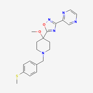 molecular formula C20H23N5O2S B6627203 5-[4-Methoxy-1-[(4-methylsulfanylphenyl)methyl]piperidin-4-yl]-3-pyrazin-2-yl-1,2,4-oxadiazole 