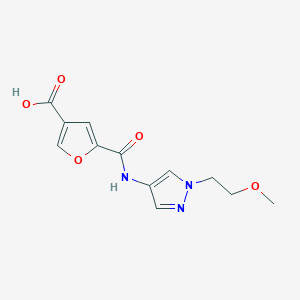 molecular formula C12H13N3O5 B6631750 5-[[1-(2-Methoxyethyl)pyrazol-4-yl]carbamoyl]furan-3-carboxylic acid 