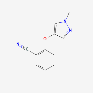 molecular formula C12H11N3O B6635487 5-Methyl-2-(1-methylpyrazol-4-yl)oxybenzonitrile 