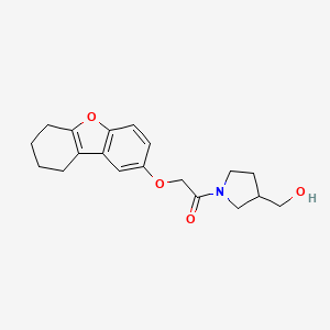 molecular formula C19H23NO4 B6637013 1-[3-(Hydroxymethyl)pyrrolidin-1-yl]-2-(6,7,8,9-tetrahydrodibenzofuran-2-yloxy)ethanone 