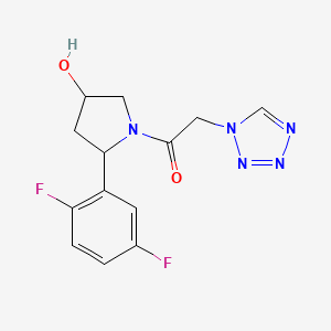 molecular formula C13H13F2N5O2 B6637567 1-[2-(2,5-Difluorophenyl)-4-hydroxypyrrolidin-1-yl]-2-(tetrazol-1-yl)ethanone 