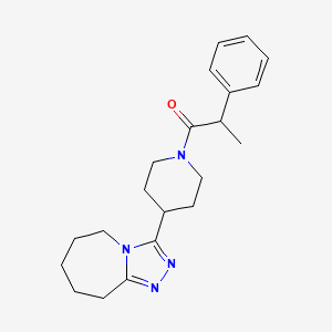 molecular formula C21H28N4O B6638567 2-phenyl-1-[4-(6,7,8,9-tetrahydro-5H-[1,2,4]triazolo[4,3-a]azepin-3-yl)piperidin-1-yl]propan-1-one 