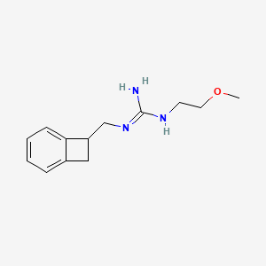 molecular formula C13H19N3O B6639698 2-(7-Bicyclo[4.2.0]octa-1,3,5-trienylmethyl)-1-(2-methoxyethyl)guanidine 