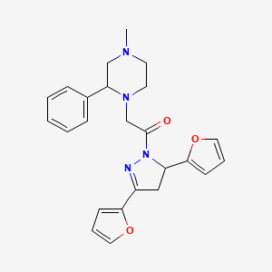 molecular formula C24H26N4O3 B6642861 1-[3,5-Bis(furan-2-yl)-3,4-dihydropyrazol-2-yl]-2-(4-methyl-2-phenylpiperazin-1-yl)ethanone 
