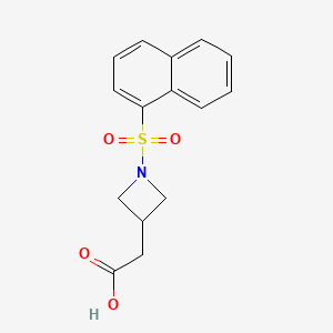 molecular formula C15H15NO4S B6645707 2-(1-Naphthalen-1-ylsulfonylazetidin-3-yl)acetic acid 