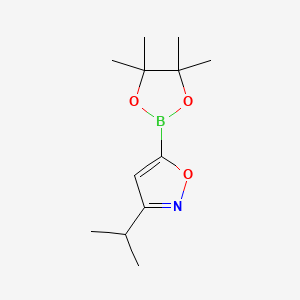 3-(Propan-2-yl)-5-(tetramethyl-1,3,2-dioxaborolan-2-yl)-1,2-oxazole