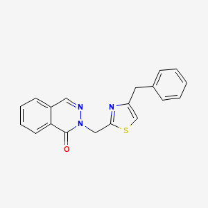 2-[(4-Benzyl-1,3-thiazol-2-yl)methyl]phthalazin-1-one