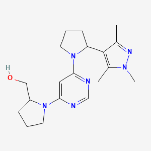 molecular formula C19H28N6O B6752263 [1-[6-[2-(1,3,5-Trimethylpyrazol-4-yl)pyrrolidin-1-yl]pyrimidin-4-yl]pyrrolidin-2-yl]methanol 