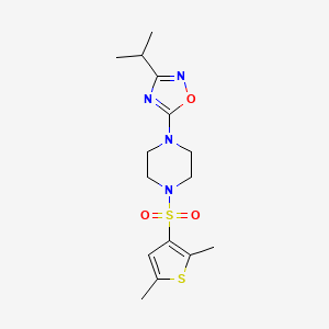 5-[4-(2,5-Dimethylthiophen-3-yl)sulfonylpiperazin-1-yl]-3-propan-2-yl-1,2,4-oxadiazole