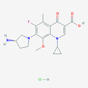 B067774 7-((S)-3-Amino-1-pyrrolidinyl)-1-cyclopropyl-6-fluoro-1,4-dihydro-8-methoxy-5-methyl-4-oxoquinoline-3-carboxylic acid hydrochloride CAS No. 178173-90-5