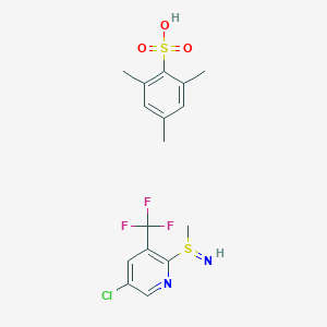 molecular formula C16H18ClF3N2O3S2 B067941 5-Chloro-2-(S-methylsulfinimidoyl)-3-(trifluoromethyl)pyridine 2,4,6-trimethylbenzenesulfonate CAS No. 175203-07-3
