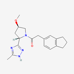 2-(2,3-dihydro-1H-inden-5-yl)-1-[(2S,4R)-4-methoxy-2-(5-methyl-1H-1,2,4-triazol-3-yl)pyrrolidin-1-yl]ethanone