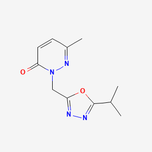 6-Methyl-2-[(5-propan-2-yl-1,3,4-oxadiazol-2-yl)methyl]pyridazin-3-one