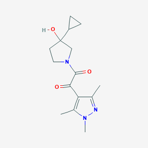 1-(3-Cyclopropyl-3-hydroxypyrrolidin-1-yl)-2-(1,3,5-trimethylpyrazol-4-yl)ethane-1,2-dione