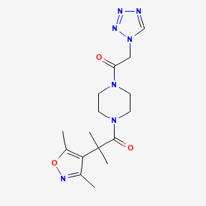 2-(3,5-Dimethyl-1,2-oxazol-4-yl)-2-methyl-1-[4-[2-(tetrazol-1-yl)acetyl]piperazin-1-yl]propan-1-one