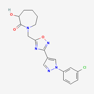 1-[[3-[1-(3-Chlorophenyl)pyrazol-4-yl]-1,2,4-oxadiazol-5-yl]methyl]-3-hydroxyazepan-2-one