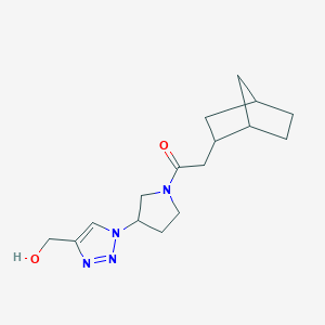 2-(2-Bicyclo[2.2.1]heptanyl)-1-[3-[4-(hydroxymethyl)triazol-1-yl]pyrrolidin-1-yl]ethanone