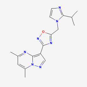 molecular formula C17H19N7O B6983221 3-(5,7-Dimethylpyrazolo[1,5-a]pyrimidin-3-yl)-5-[(2-propan-2-ylimidazol-1-yl)methyl]-1,2,4-oxadiazole 