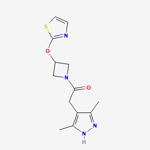 2-(3,5-dimethyl-1H-pyrazol-4-yl)-1-[3-(1,3-thiazol-2-yloxy)azetidin-1-yl]ethanone