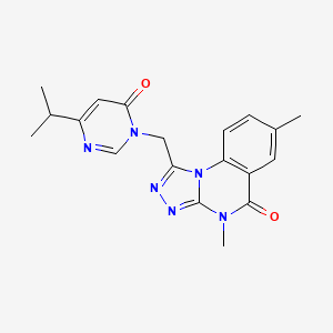 4,7-Dimethyl-1-[(6-oxo-4-propan-2-ylpyrimidin-1-yl)methyl]-[1,2,4]triazolo[4,3-a]quinazolin-5-one