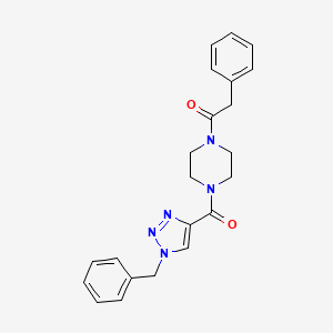 molecular formula C22H23N5O2 B7054806 1-[4-(1-Benzyltriazole-4-carbonyl)piperazin-1-yl]-2-phenylethanone 