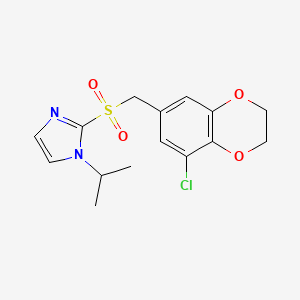 molecular formula C15H17ClN2O4S B7058670 2-[(5-Chloro-2,3-dihydro-1,4-benzodioxin-7-yl)methylsulfonyl]-1-propan-2-ylimidazole 