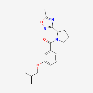 [2-(5-Methyl-1,2,4-oxadiazol-3-yl)pyrrolidin-1-yl]-[3-(2-methylpropoxy)phenyl]methanone