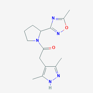 2-(3,5-dimethyl-1H-pyrazol-4-yl)-1-[2-(5-methyl-1,2,4-oxadiazol-3-yl)pyrrolidin-1-yl]ethanone