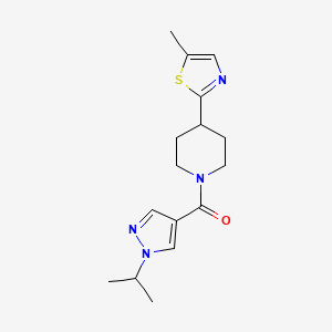 [4-(5-Methyl-1,3-thiazol-2-yl)piperidin-1-yl]-(1-propan-2-ylpyrazol-4-yl)methanone