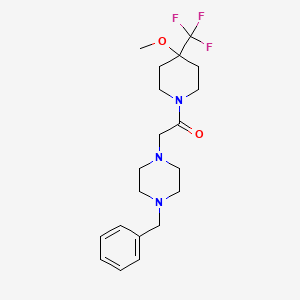 2-(4-Benzylpiperazin-1-yl)-1-[4-methoxy-4-(trifluoromethyl)piperidin-1-yl]ethanone