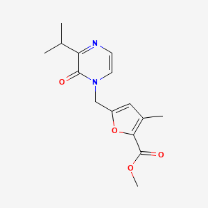 molecular formula C15H18N2O4 B7275657 Methyl 3-methyl-5-[(2-oxo-3-propan-2-ylpyrazin-1-yl)methyl]furan-2-carboxylate 