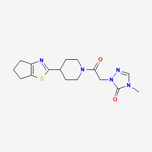 2-[2-[4-(5,6-dihydro-4H-cyclopenta[d][1,3]thiazol-2-yl)piperidin-1-yl]-2-oxoethyl]-4-methyl-1,2,4-triazol-3-one