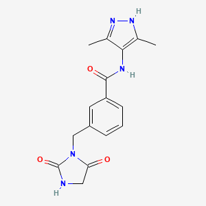 molecular formula C16H17N5O3 B7326928 N-(3,5-dimethyl-1H-pyrazol-4-yl)-3-[(2,5-dioxoimidazolidin-1-yl)methyl]benzamide 