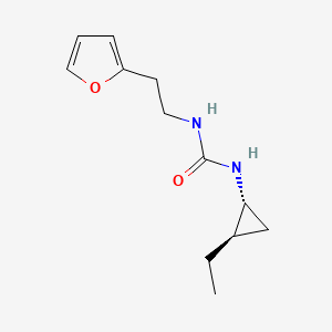 molecular formula C12H18N2O2 B7334572 1-[(1R,2R)-2-ethylcyclopropyl]-3-[2-(furan-2-yl)ethyl]urea 