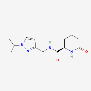 (2R)-6-oxo-N-[(1-propan-2-ylpyrazol-3-yl)methyl]piperidine-2-carboxamide